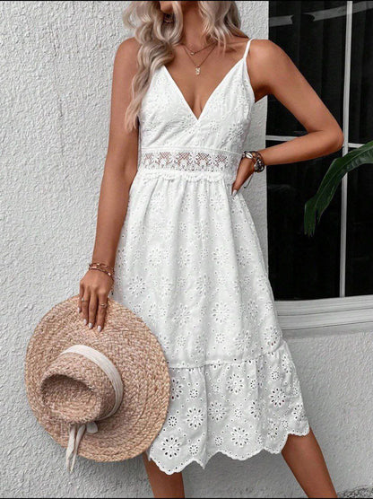 Robe blanche brodée mi long